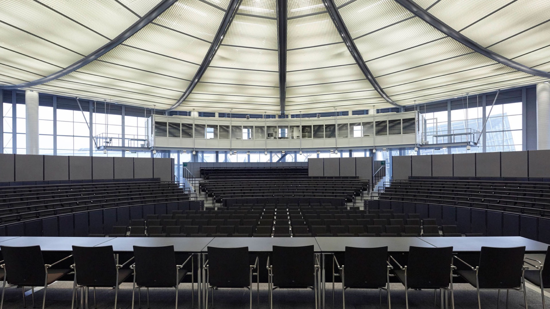 CC_Saal_2_Parallax